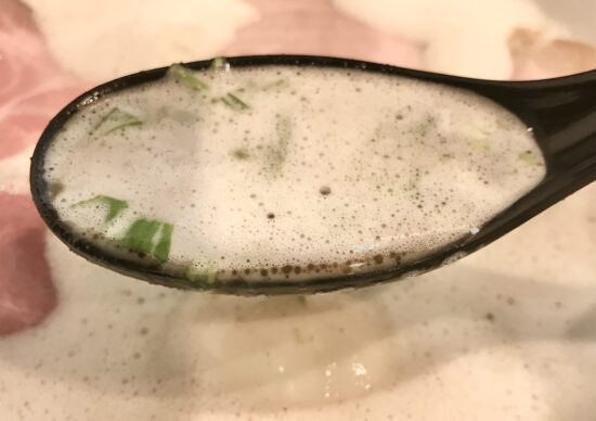 「なかの」天理店特製TORI白湯スープのアップ画像