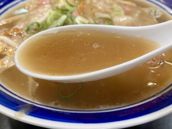 田原本「天龍」天津麺のスープ