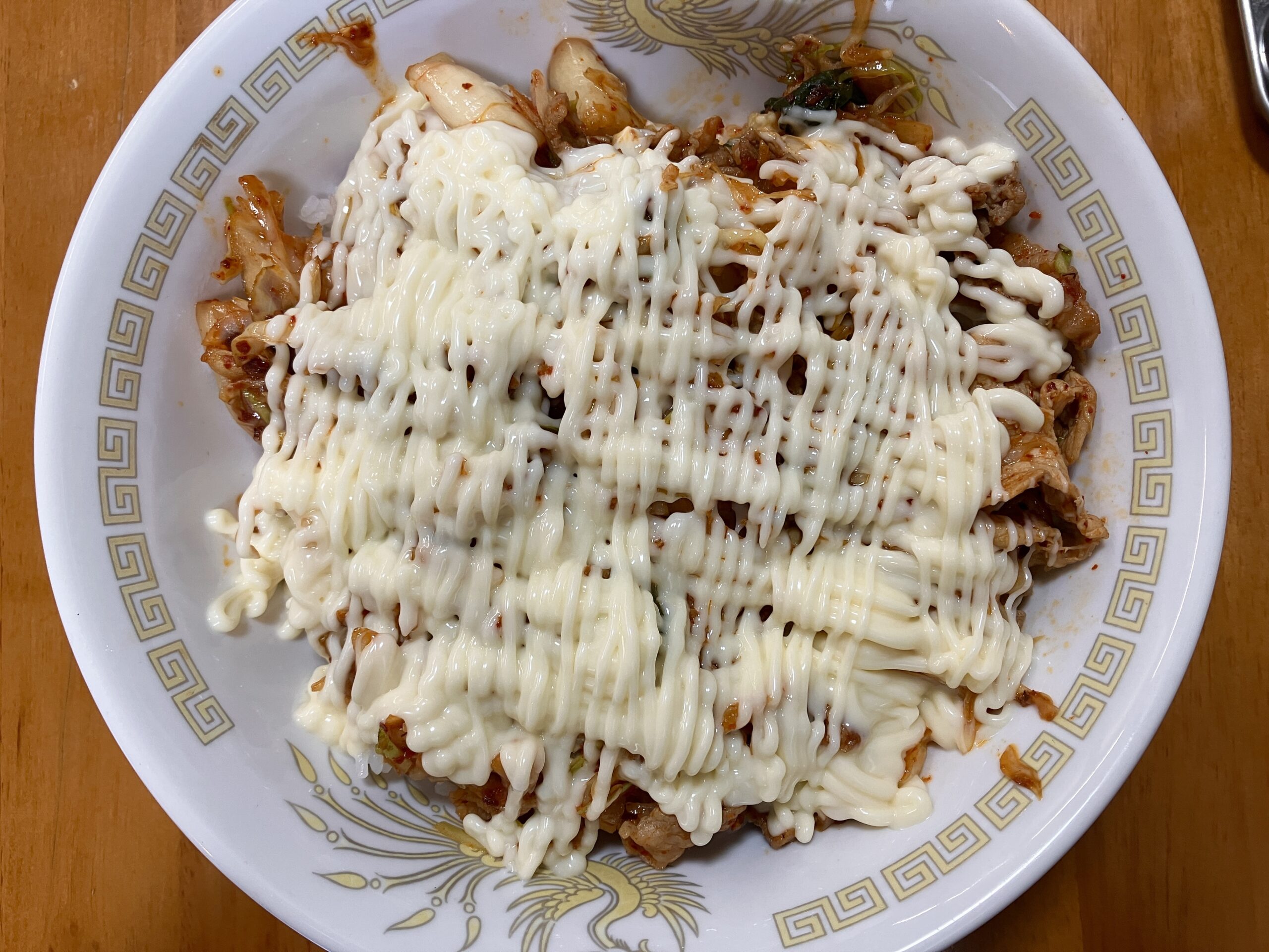 橿原市の人気中華料理屋「食道楽」のキムマヨ丼