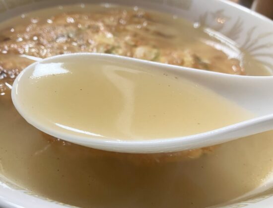 天津麺のおいしいスープ