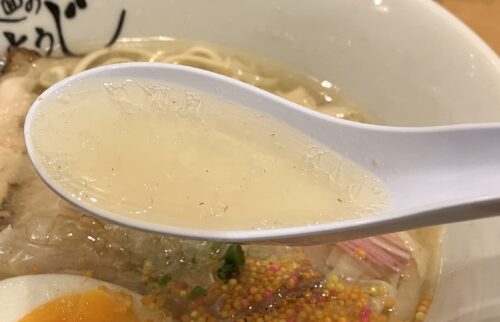 麺のようじ奈良の塩スープ