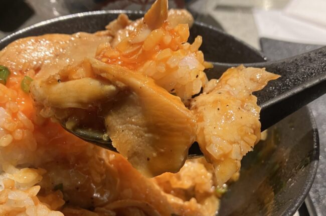 奈良市「鶏soba座銀」鶏ユッケ風丼をいただきます