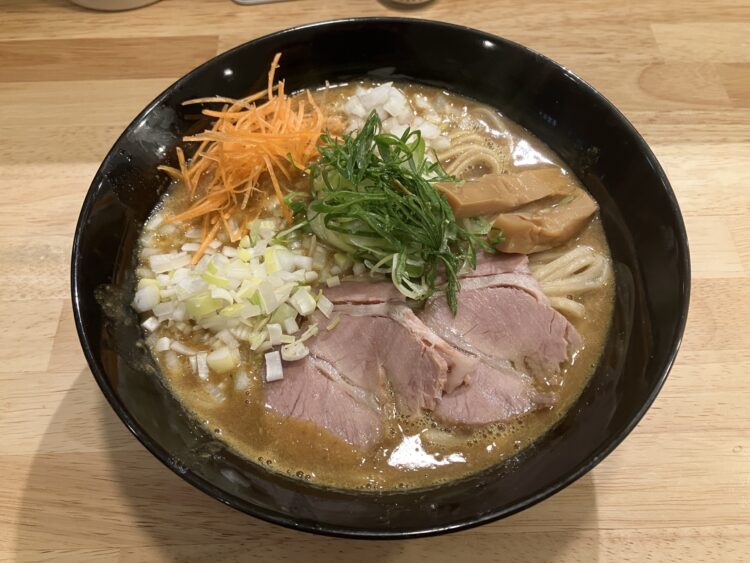奈良市「麺屋Ｋ」カレーラーメンアップ写真