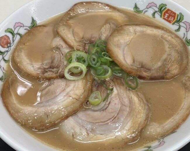 餃子の王将「チャーシュー麺」アップ写真