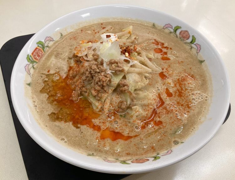 餃子の王将「野菜たっぷり担々麺」全体写真