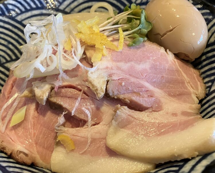 麺の道あをによし「特選魚介鶏つけ麺（松）」トッピングアップ写真