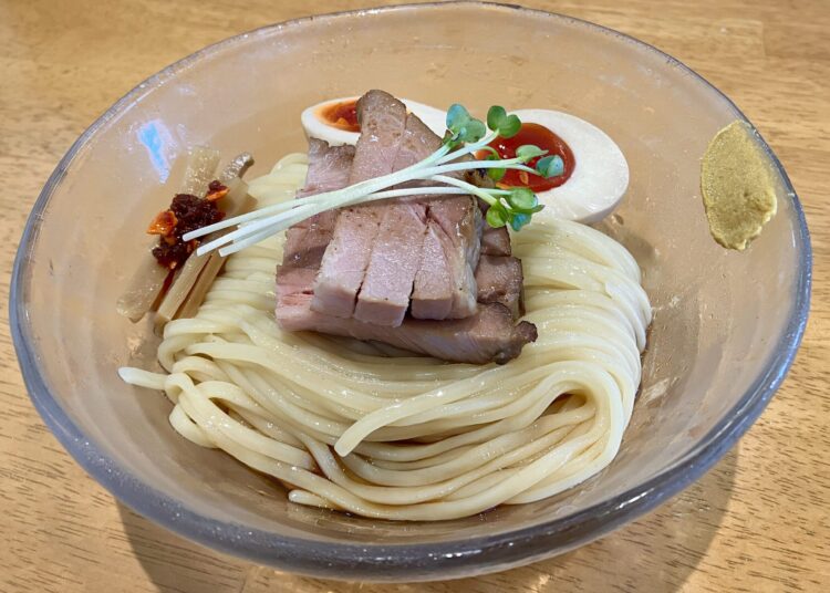 天理市「麺食堂88」冷やし中華全体写真