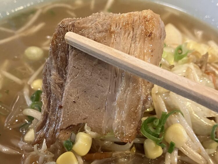 宇陀市「さっぽろらうめん」高原しお野菜らーめんチャーシューアップ写真