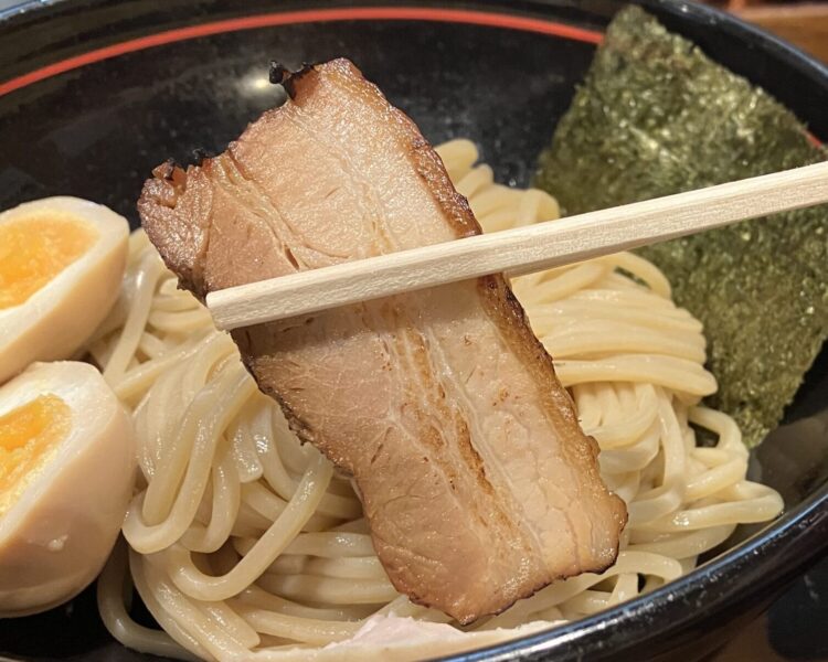 橿原市麺屋しりとり「味玉つけ麺」チャーシューアップ