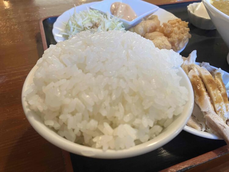 奈良県広陵町「金峰閣」担々麺セットのライス