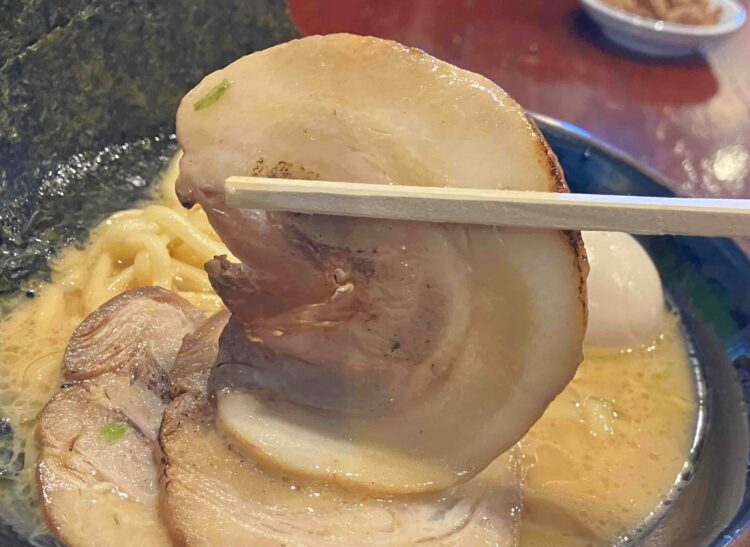 奈良県田原本町・天川家「MAXラーメン」チャーシューアップ写真