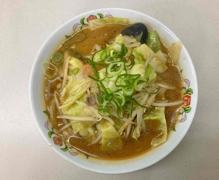 餃子の王将「野菜煮込みラーメン」全体写真