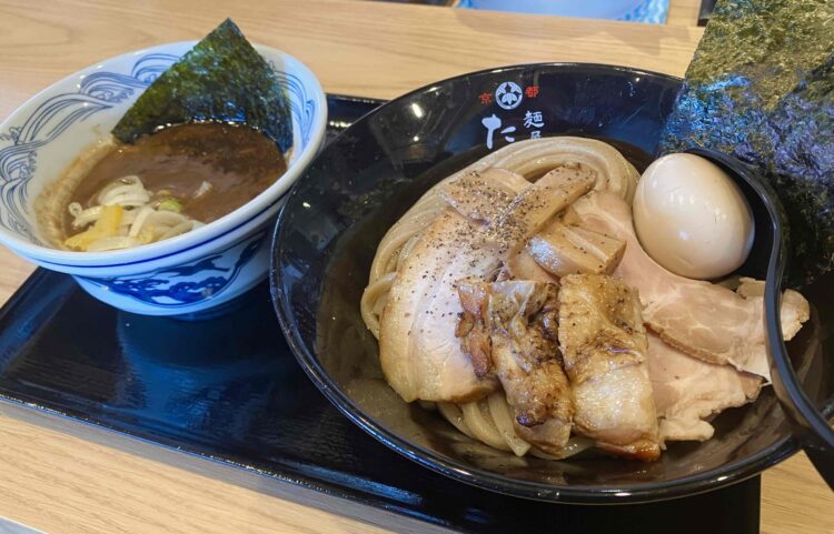 奈良・橿原の麺屋たけ井「特製つけ麺」全体写真