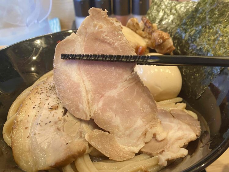 奈良・橿原の麺屋たけ井「特製つけ麺」チャーシューアップ②