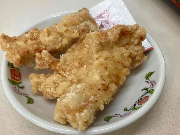 餃子の王将「天津飯セットの唐揚げ」全体写真