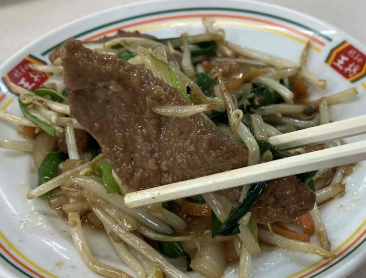 餃子の王将「ニラレバ炒めジャストサイズ」いただきます写真