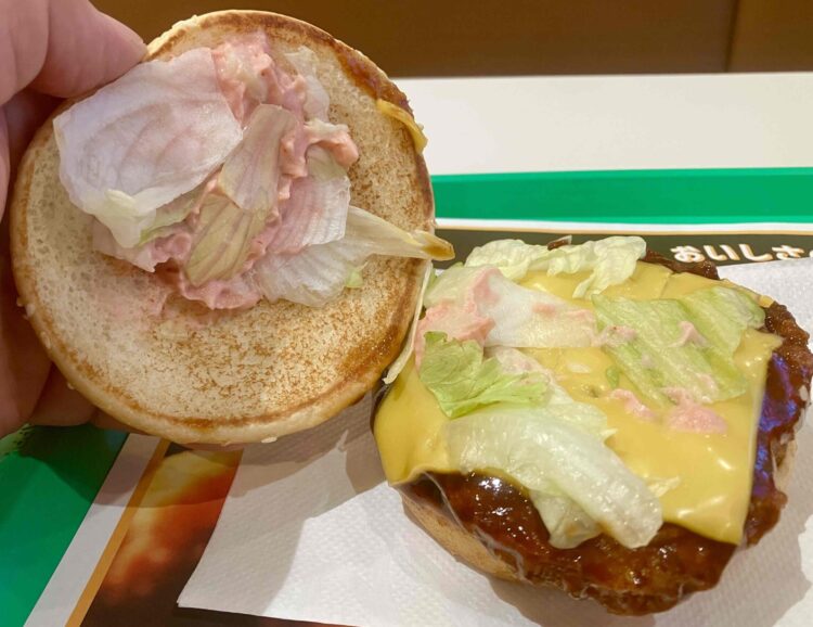 マクドナルド「博多明太ポテト照り焼きチキン」バンズの中身チェック！