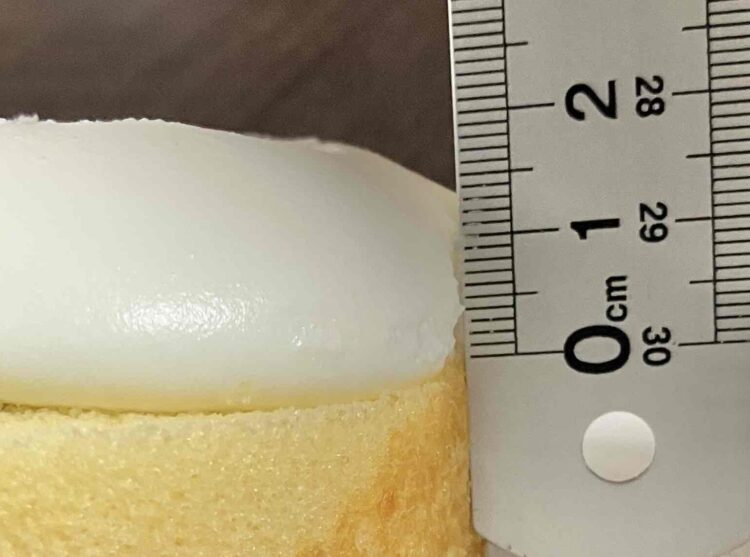 ローソン「プレミアムロールケーキ」アップ写真