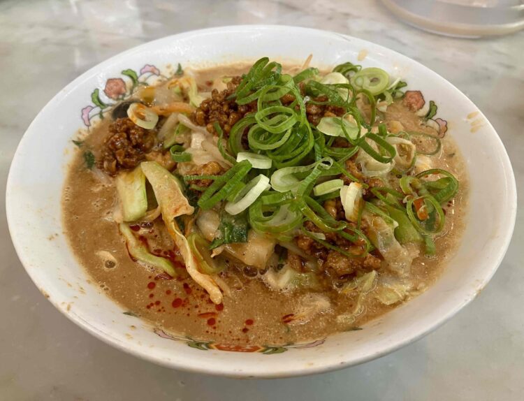 餃子の王将「野菜たっぷり胡麻味噌担々麵」全体写真