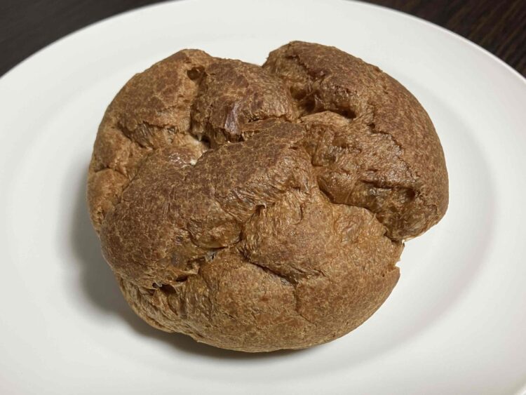 ローソン「大きなチョコシュー」全体写真