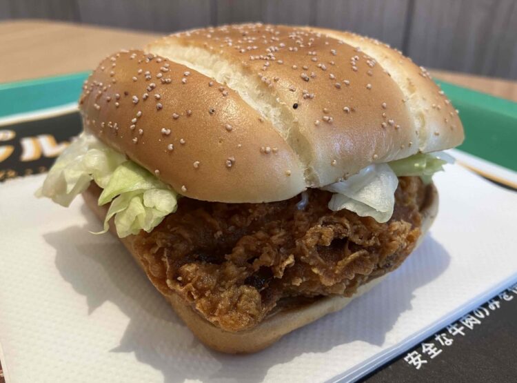 マクドナルド「旨辛ザクザクジューシーチキン」全体写真