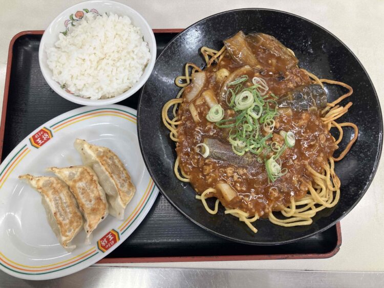餃子の王将「麻婆焼きそばフェアセットB」全体写真
