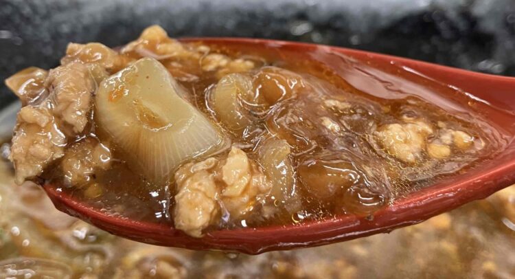 餃子の王将「麻婆茄子焼きそば」麻婆餡アップ写真