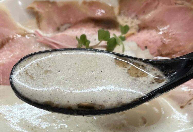 奈良市の鶏next「SpecialBlack」スープアップ写真