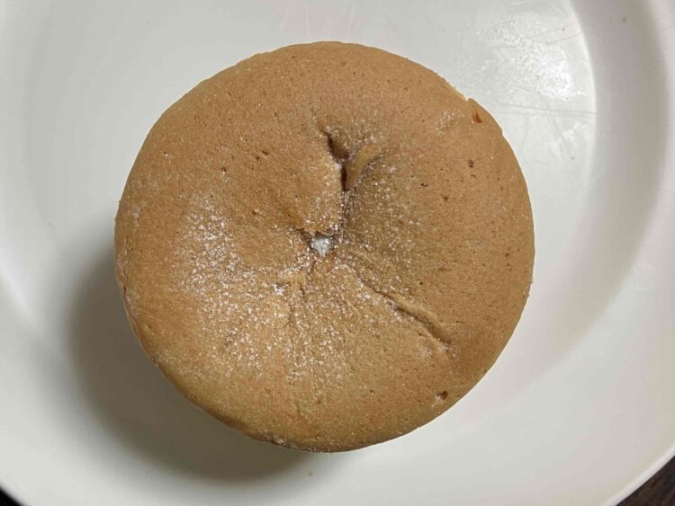 ファミマ「ダブルクリームのむにむにパンケーキ」全体写真③