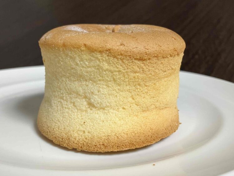 ファミマ「ダブルクリームのむにむにパンケーキ」全体写真②