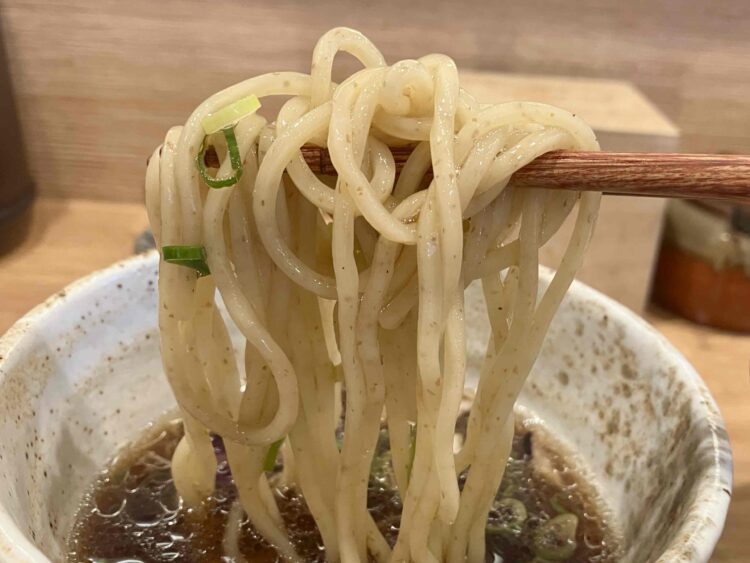 蒼し「熟成醤油鰹昆布水つけそば」いただきます写真