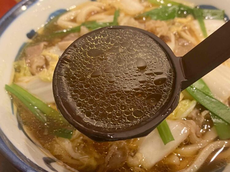 つくし「スタミな～らうどん」スープアップ写真