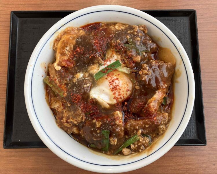 かつや「カレーカツ丼」全体写真