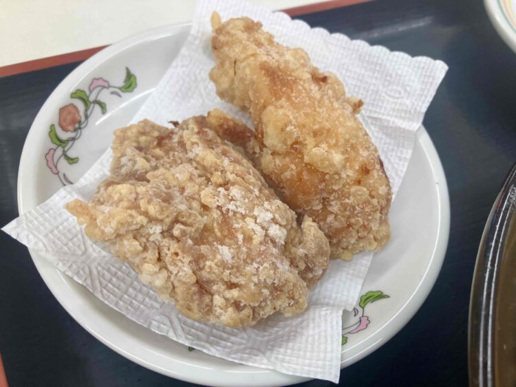 餃子の王将「極王天津飯」の唐揚げ