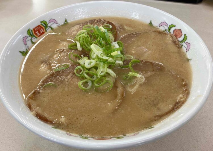 餃子の王将「チャーシュー麺」全体写真