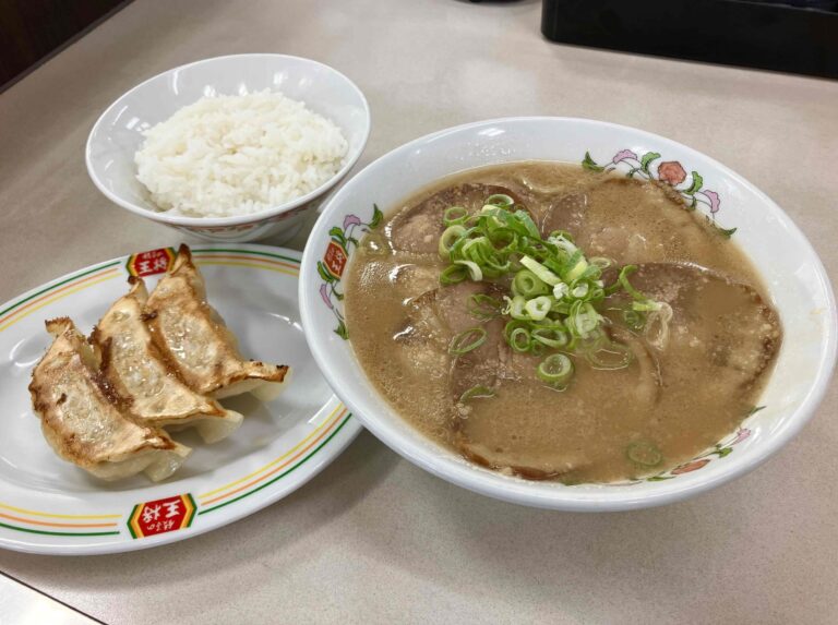 餃子の王将「チャーシュー麺セット」アイキャッチ画像