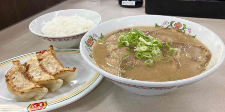 餃子の王将「チャーシュー麺セット」全体写真②