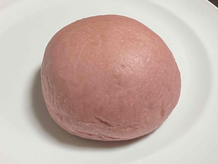 ローソン「クリームたっぷりふわもち冷やしクリームパン」全体写真