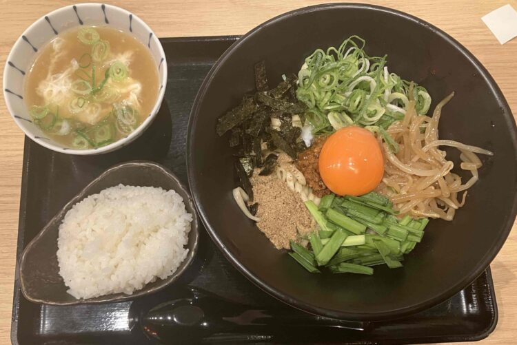 麺屋たけ井「台湾まぜそば」全体写真