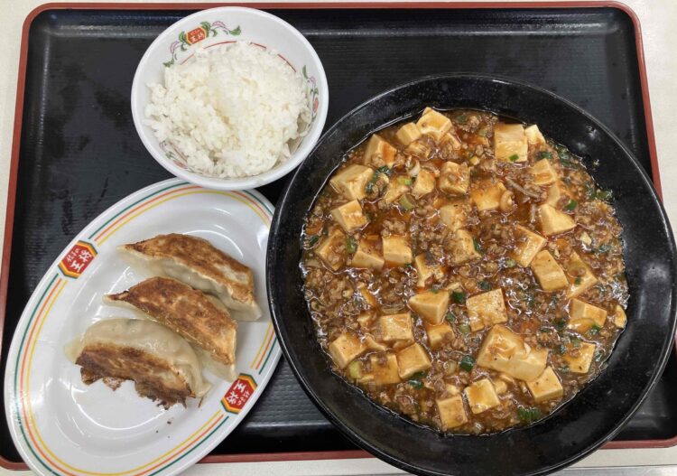 餃子の王将「極王麻婆豆腐セット」の全体写真