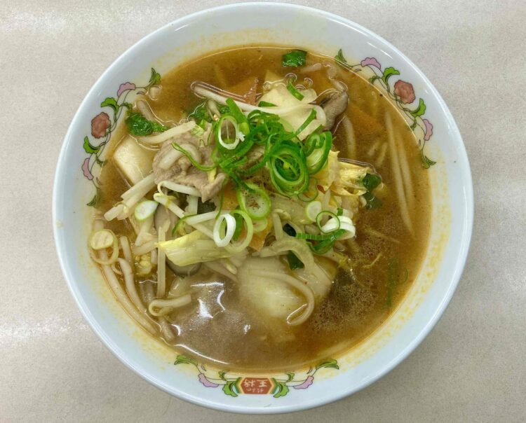 餃子の王将「火鍋湯麺」全体写真