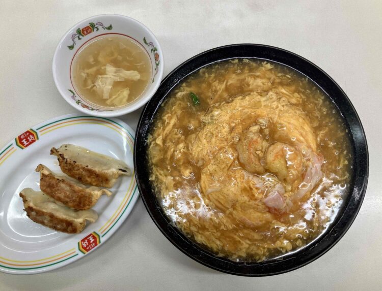 餃子の王将「極王天津炒飯+餃子セット」の全体写真