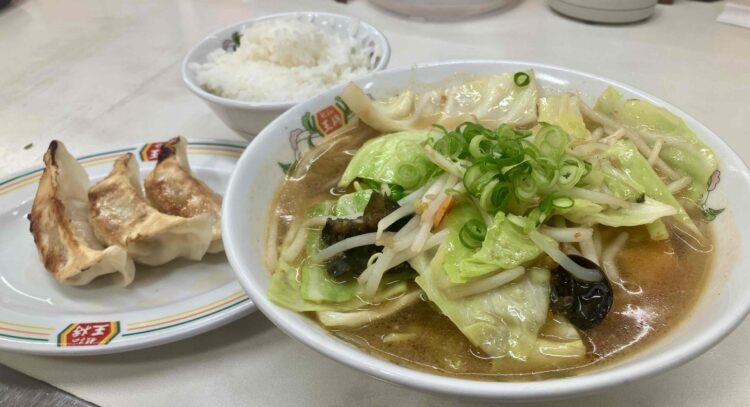 餃子の王将「野菜煮込みラーメンフェアセットＢ」全体写真②