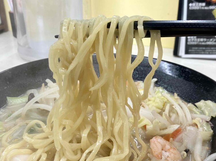 餃子の王将「ちゃんぽん」麺アップ写真
