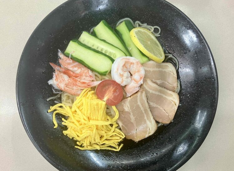 餃子の王将「冷し中華」全体写真