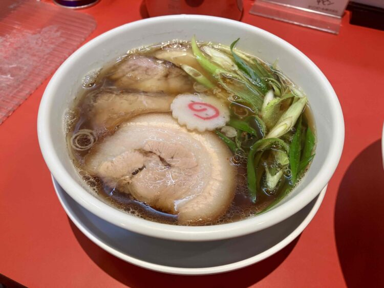 大阪市「カドヤ食堂総本店」つけそばスープ写真